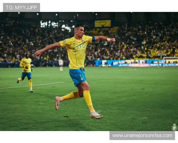 利雅得胜利登顶C罗双响立威战